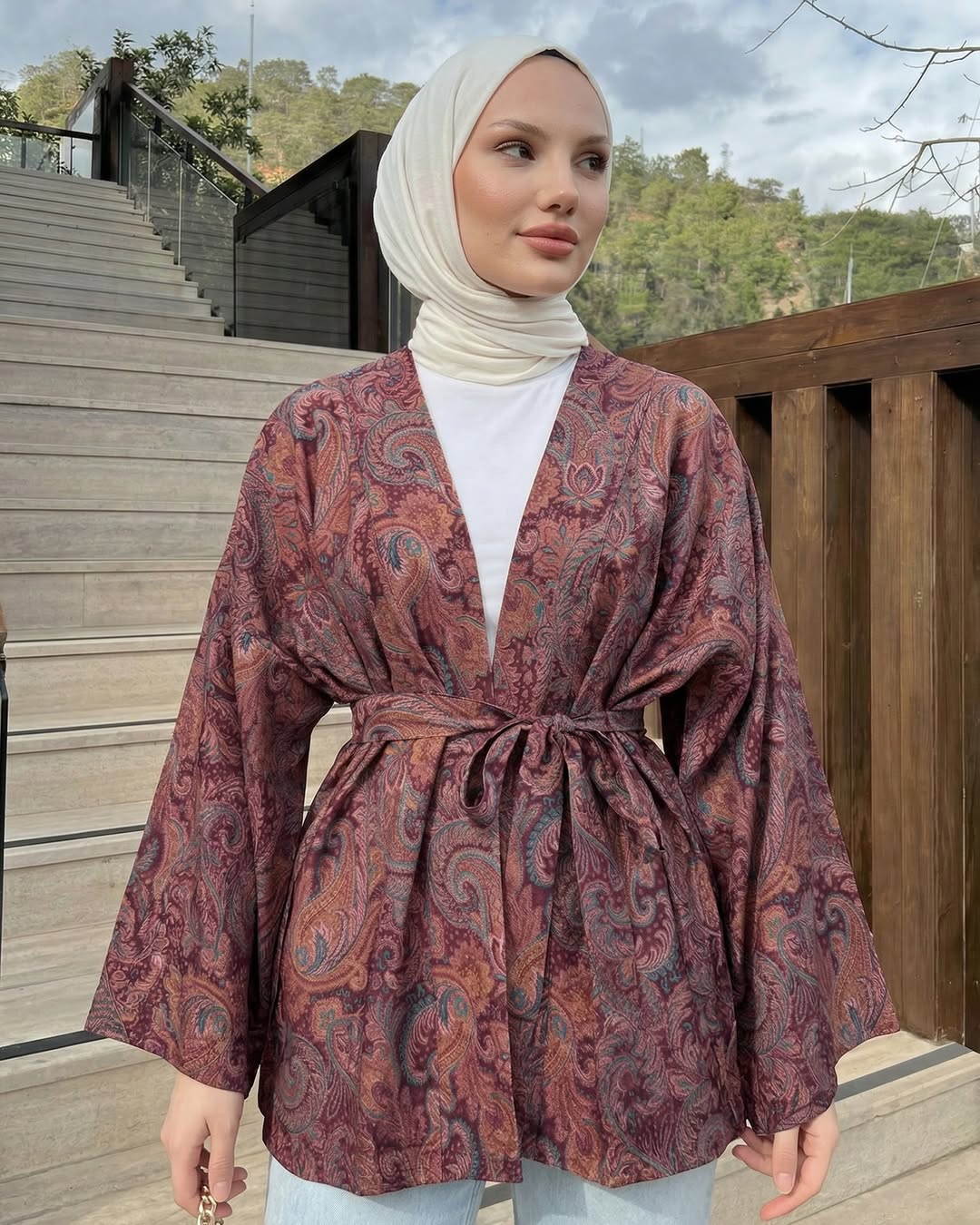 كيمونو معرق خمري