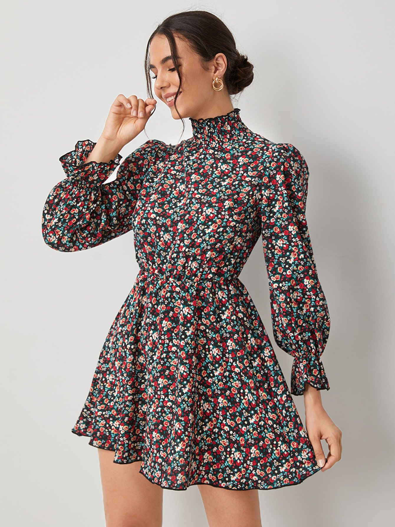 فستان Privé Ditsy Floral من SHEIN