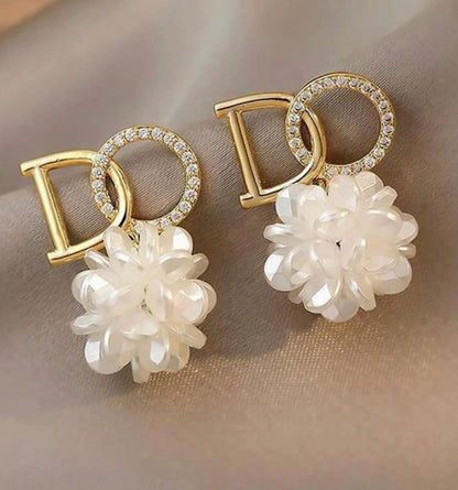 حلق ديور مع وردة✨