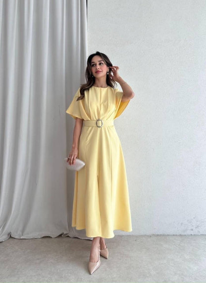 فستان نص كم مع حزام ✨