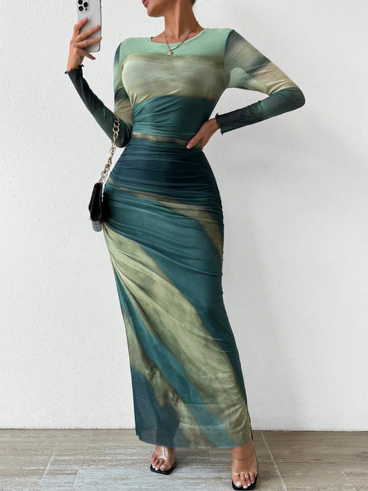 فستان نسائي طويل من SHEIN